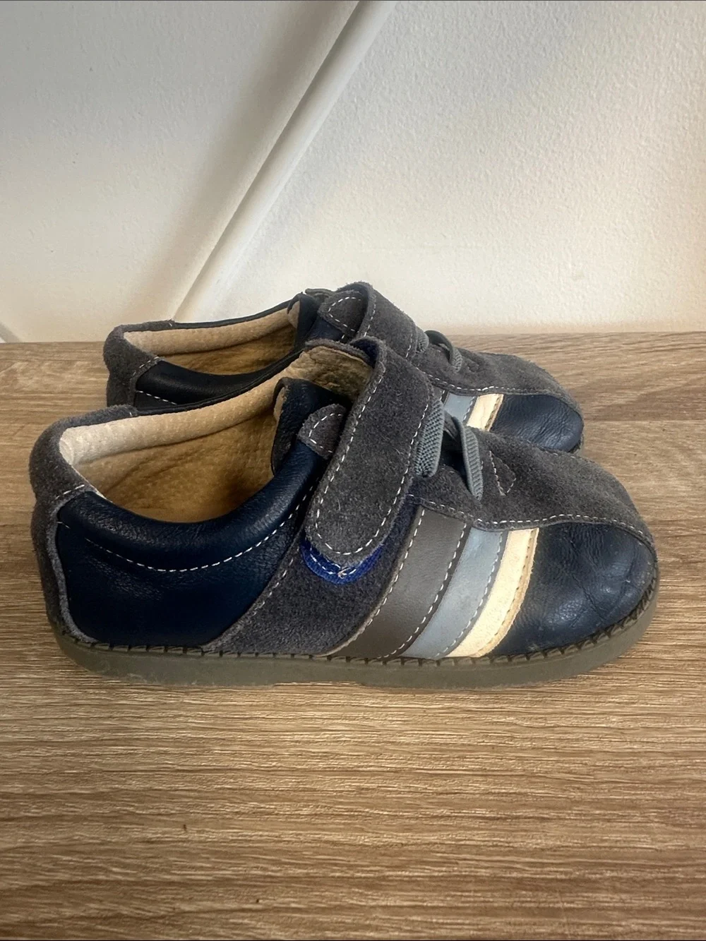 See Kai Run Casey Leather & Suede Sneaker Navy 8